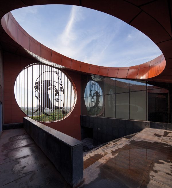 Archohm completes wedge-shaped socialism museum in northern India