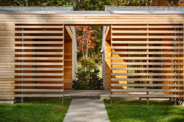 Pettasquamcutt Guest Residence by 3six0 Architecture
