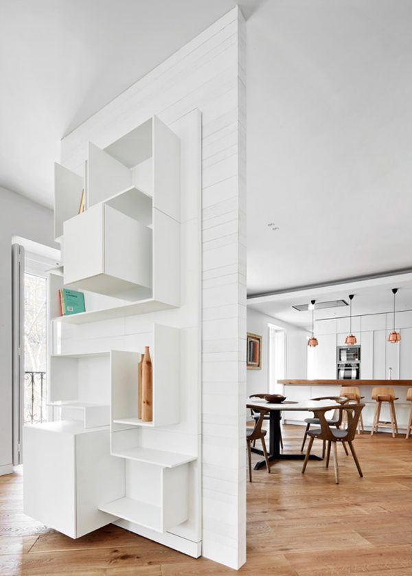Lucas y Hernández-Gil reconfigures 19th-century Madrid apartment to let in light