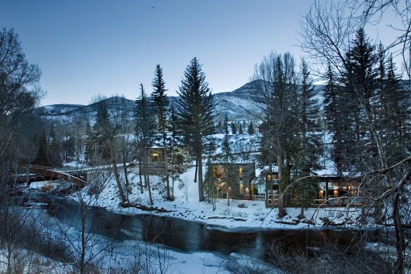 Riverside House by Studio B Architects
