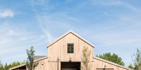 Lloyd Architects and Louise Hill Design build community-oriented farmhouse in Utah