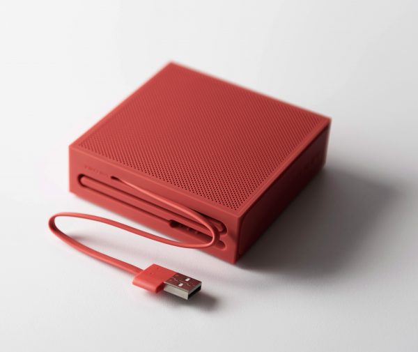Magnetic Sound2 speaker designed to be easily moved and mounted