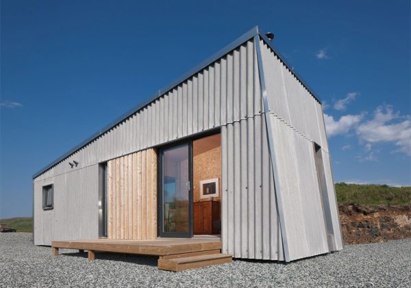 Self-build studio by Rural Design Architects nestles into rugged Isle of Skye landscape