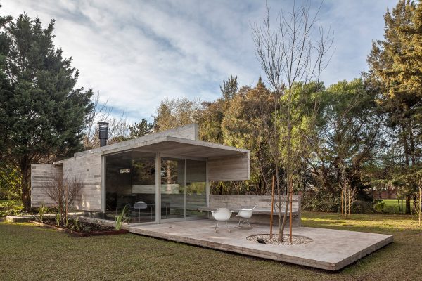 Torcuato House Pavilion by Besonías Almeida