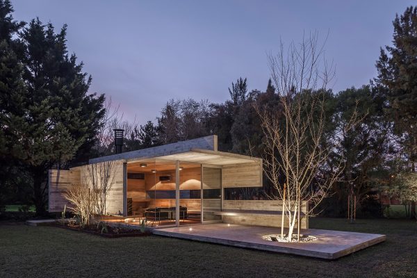 Torcuato House Pavilion by Besonías Almeida