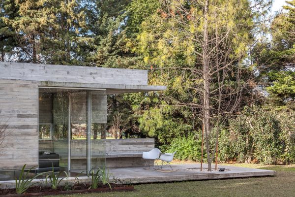 Torcuato House Pavilion by Besonías Almeida