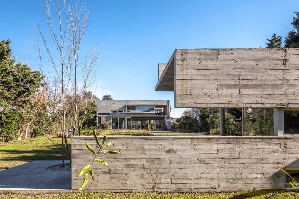 Torcuato House Pavilion by Besonías Almeida