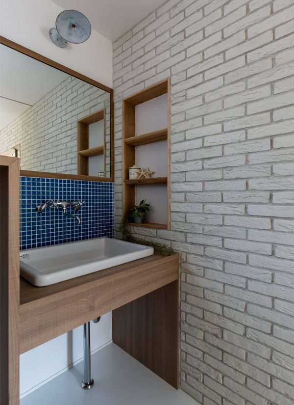 Uji House by Alts Design