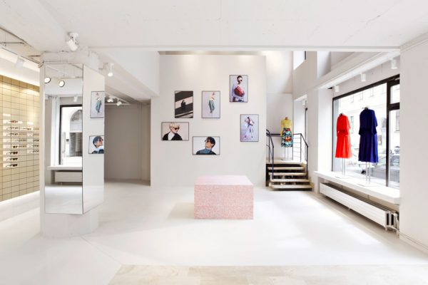 Viu eyewear creates gallery-like space for its Vienna flagship store