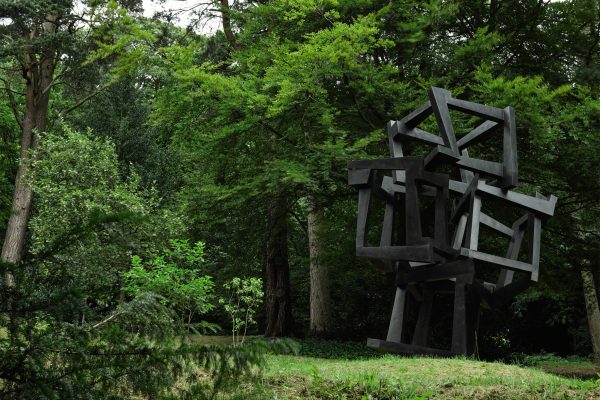 Sotheby's puts Zaha Hadid's Serpentine pavilion up for sale at Chatsworth House