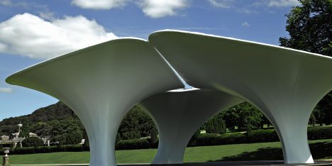 Sotheby's puts Zaha Hadid's Serpentine pavilion up for sale at Chatsworth House