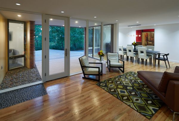 Modus Studio cloaks an Arkansas home in wood and pre-rusted steel