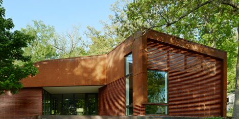 Modus Studio cloaks an Arkansas home in wood and pre-rusted steel
