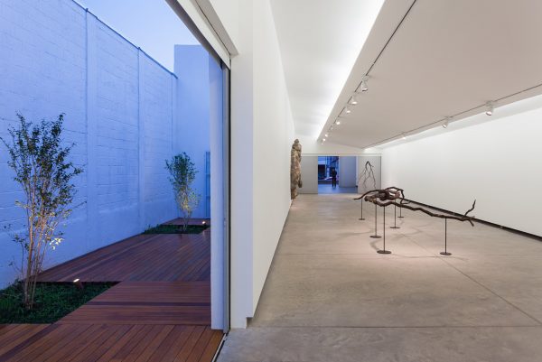 Anexo Galeria Millan by Kipnis Arquitetos Associados