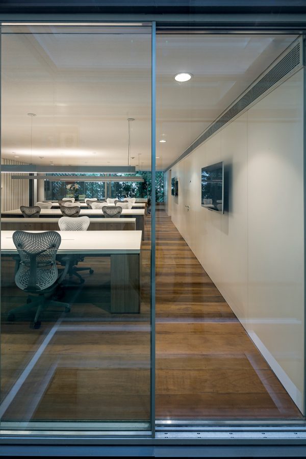 Anibal Office Building in Rio de Janeiro by Bernardes Arquitetura