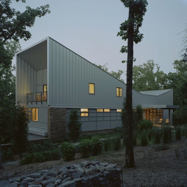Bowtie House by deMx Architecture