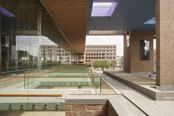 Breda public transport terminal by Koen van Velsen Architects