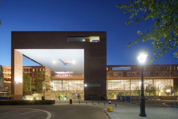 Breda public transport terminal by Koen van Velsen Architects