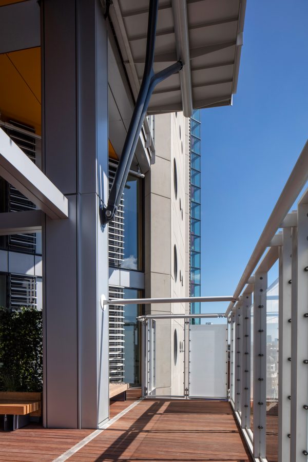 Rogers Stirk Harbour's £160 million cancer treatment centre opens at London hospital