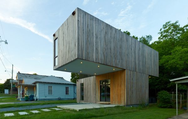 Cantilever House by Fay Jones School of Architecture and Design
