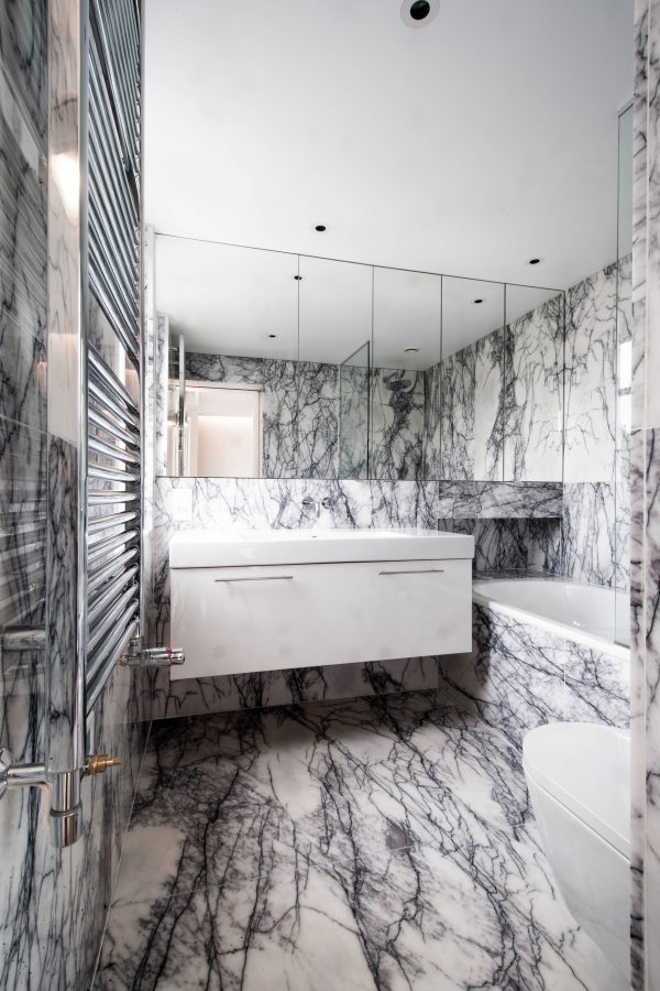 Mayfair apartment by Manuel Irsara