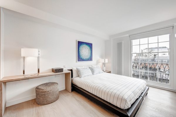 Mayfair apartment by Manuel Irsara