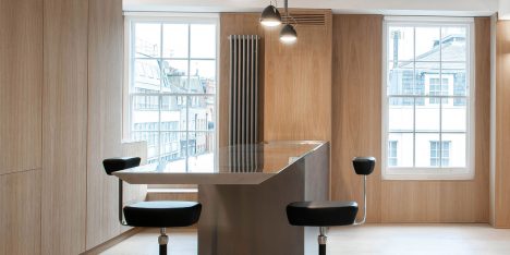 Mayfair apartment by Manuel Irsara