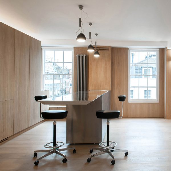 Mayfair apartment by Manuel Irsara