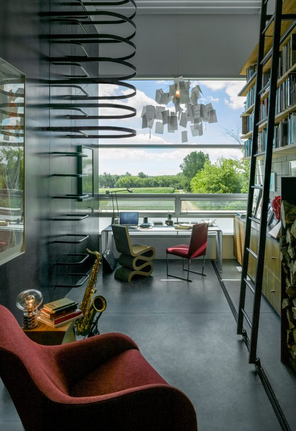 Field House by Wendell Burnette Architects