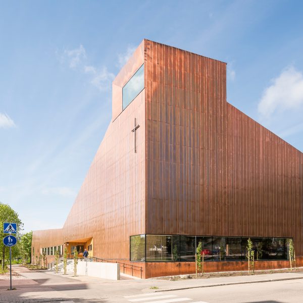Suvela Chapel by OOPEAA