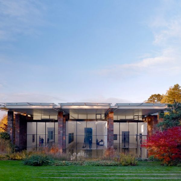 fondation-beyeler-renzo-piano-peter-zumthor-architecture-news_dezeen_sq
