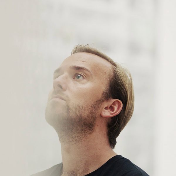 Living, breathing colour by Eizo featuring Forbes Massie