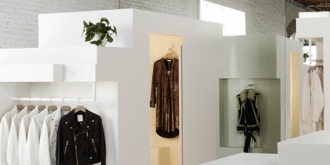 Frankie store by Bureau Spectacular