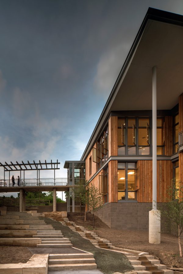 frick-environmental-centre-educational-facility-hillside-bohlin-cywinski-jackson-pittsburgh-pennsylvania-usa_dezeen_2364_col_4