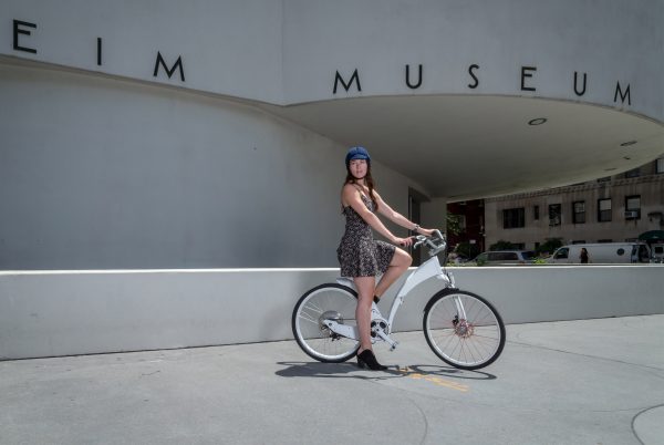 Electric Gi FlyBike only takes a second for city riders to fold up