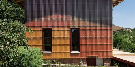 Transparent walls reveal wooden skeleton of house in Bohemia