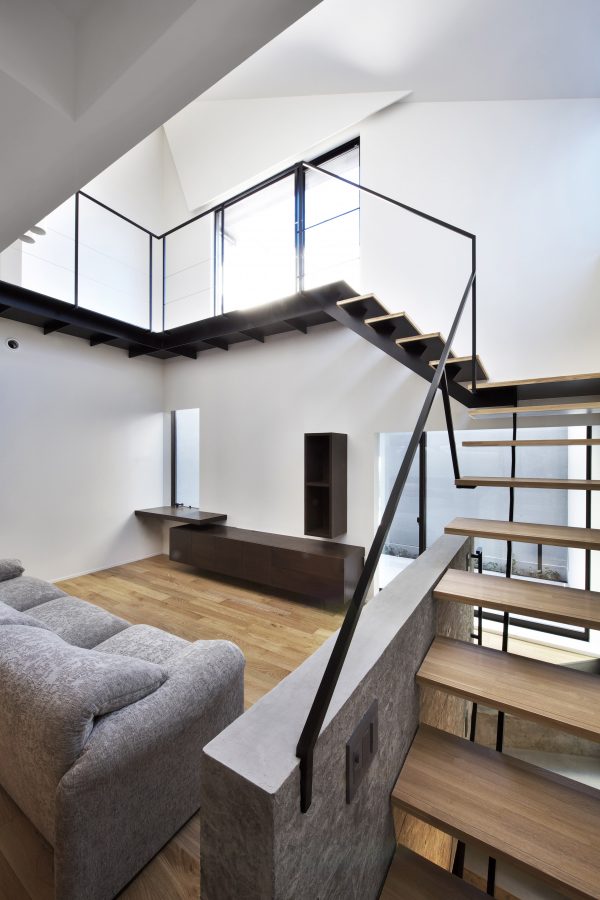 house-of-fluctuations-satoru-hirota-architects-architecture-tokyo-japan-residential_dezeen_2364_col_27