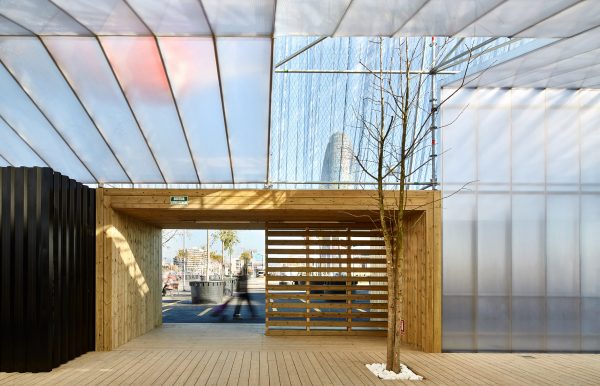 Information Point in Glorias Square by Peris + Toral Arquitectes
