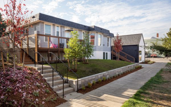 Laura's place by Architecture Building Culture