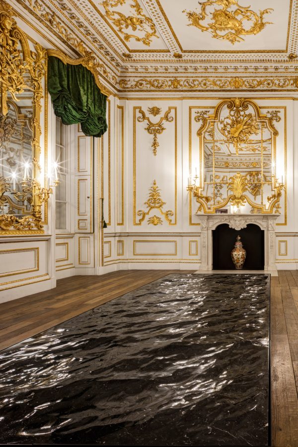 Mathieu Lehanneur sculpts a seascape from blocks of black marble