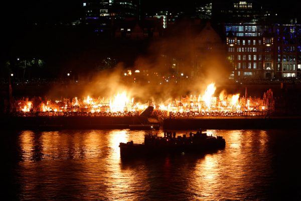 Huge wooden model torched on 350th anniversary of Great Fire of London