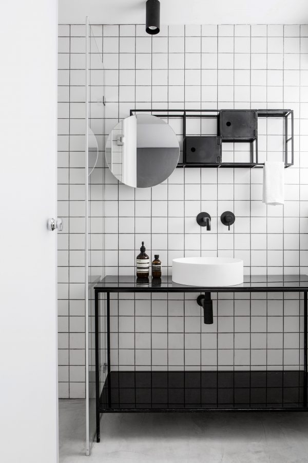 minimalist-tel-aviv-apartment-yael-perry-israel_dezeen_2364_col_15