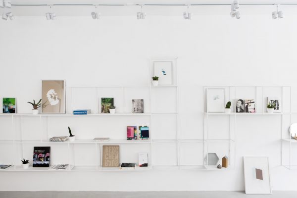 Minimalist Tel Aviv apartment by Yael Perry