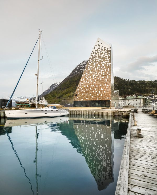 Norwegian Mountaineering Center by Reiulf Ramstad Arkitekter