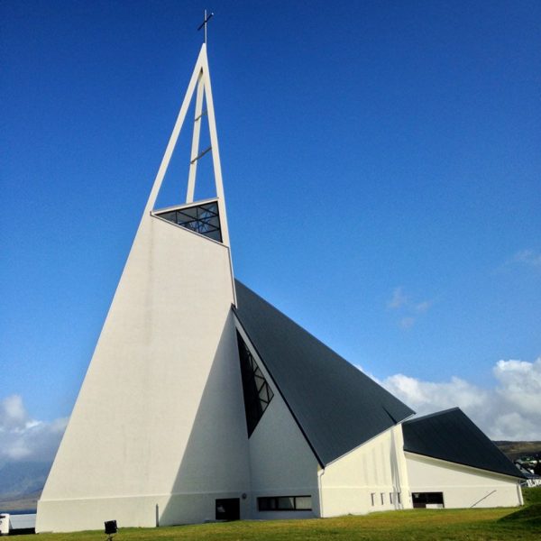 Ólafsvíkurkirkja by Hákon Hertervig, 1967. Photo by Peacefulsand