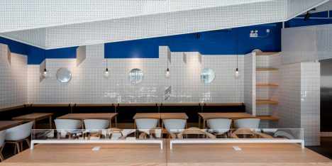 Paras Cafe by Swimming Pool Studio