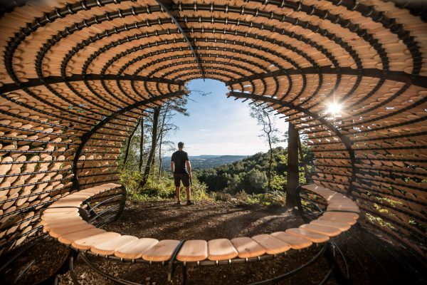 Giles Miller designs shingle-covered pavilion for English countryside