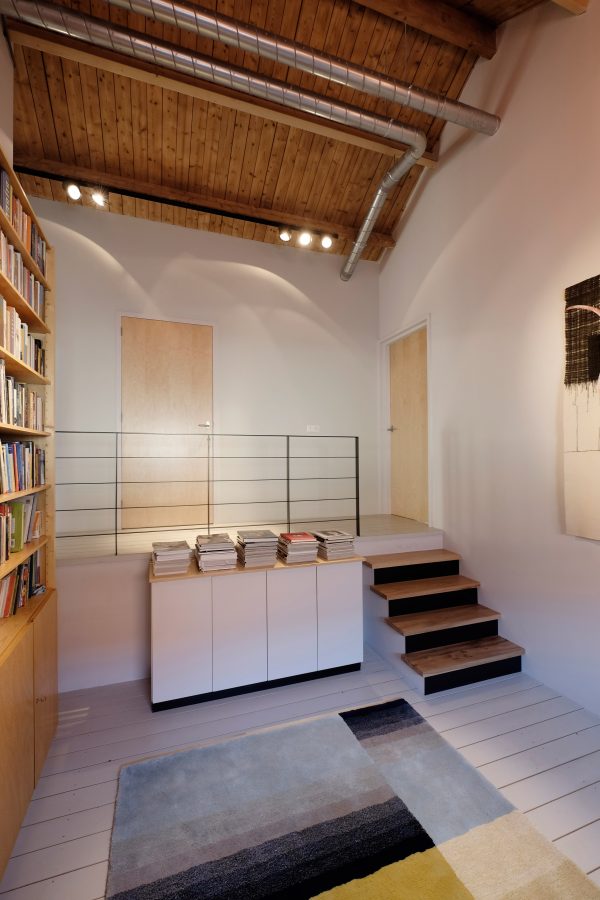 Transformation of former potato barn by Houben & Van Mierlo
