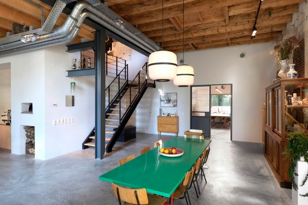 Transformation of former potato barn by Houben & Van Mierlo