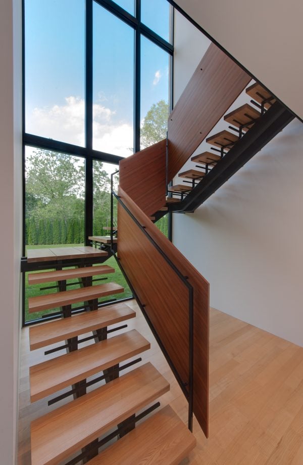 Robert Gurney perches a Maryland home on a ridge overlooking a river